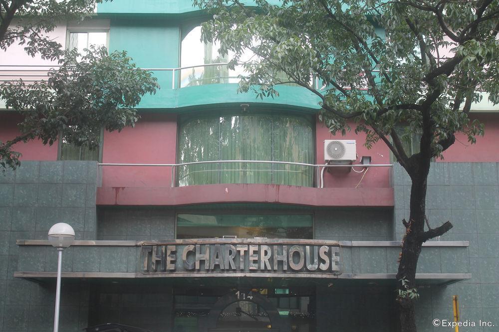 The Charter House Hotel Makati City Buitenkant foto
